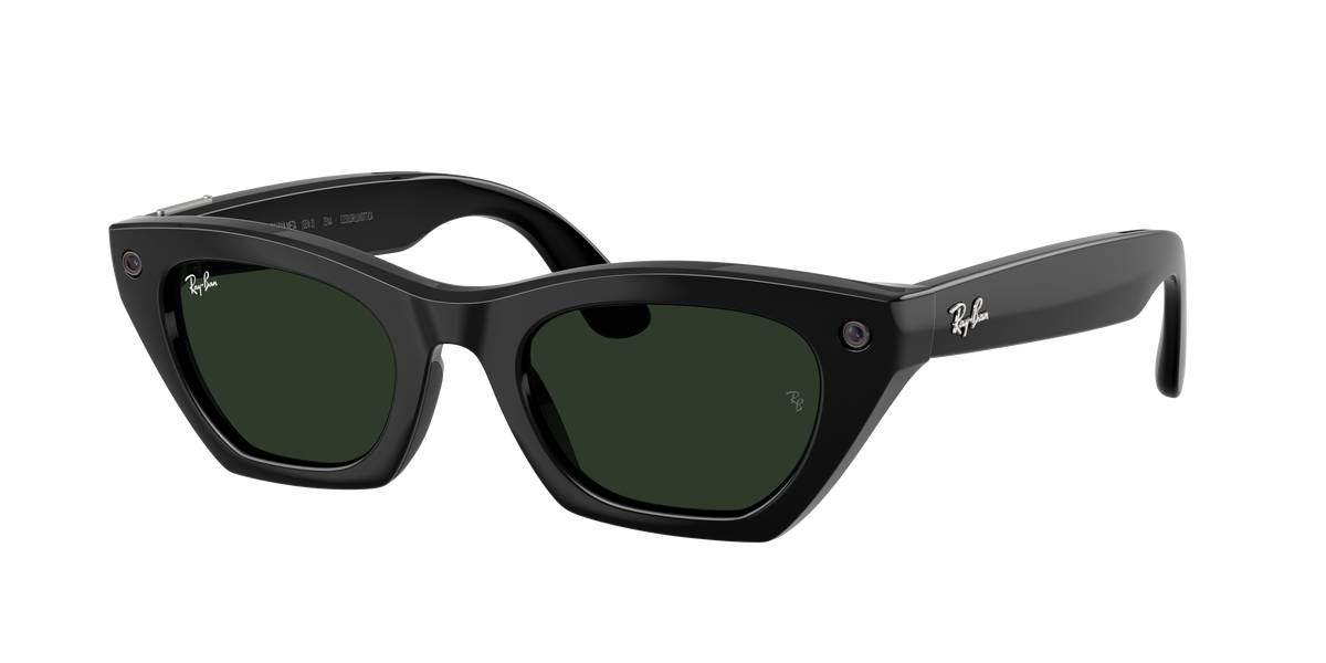Ray-Ban Meta Zena RW4015 601/1M – schräge Ansicht mit hellen Gläsern